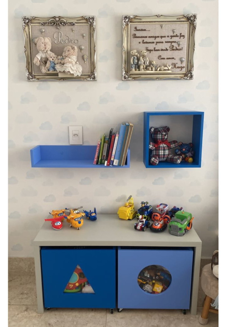 Organizador/Mesa com Caixas de Brinquedos, Prateleira e Nicho